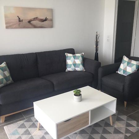 Appartement Neuf Moderne Avec Piscine Puget-sur-Argens Exterior photo