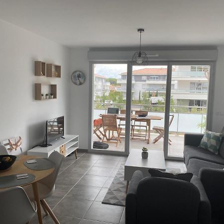 Appartement Neuf Moderne Avec Piscine Puget-sur-Argens Exterior photo