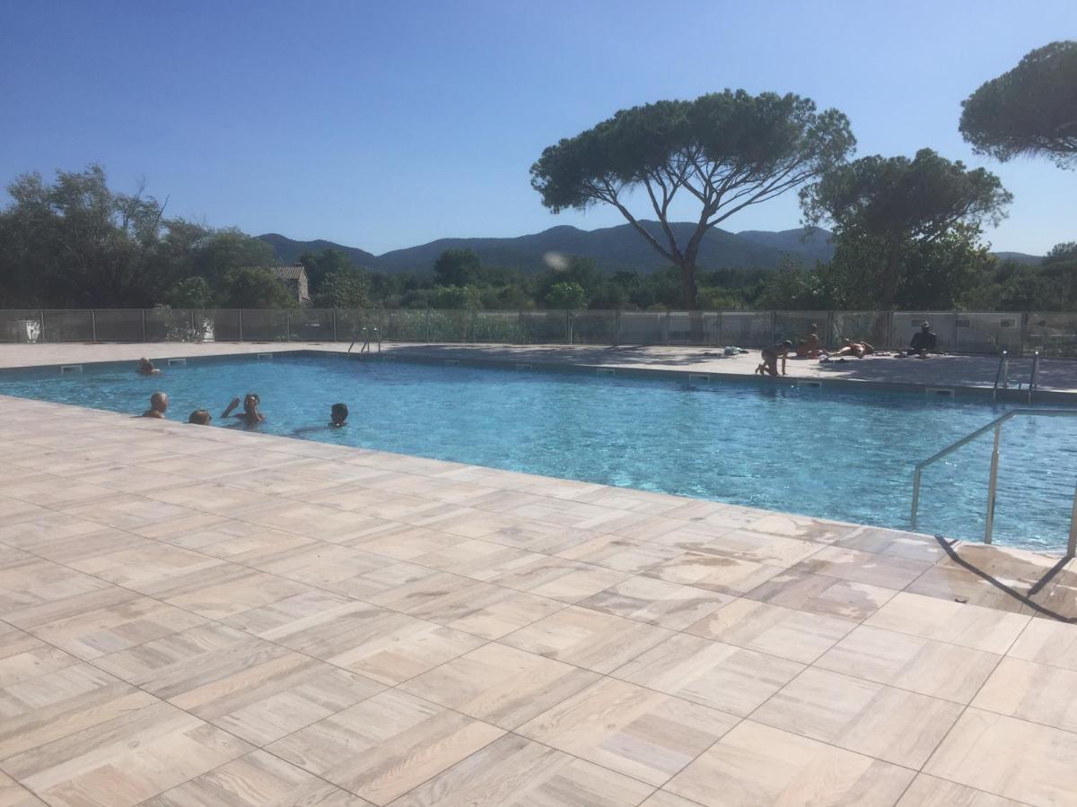 Appartement Neuf Moderne Avec Piscine Puget-sur-Argens Exterior photo